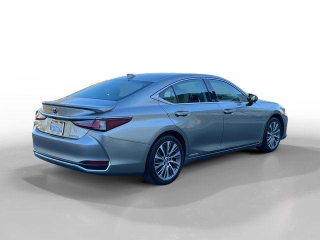 2020 Lexus ES 300h