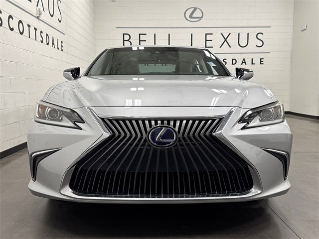 2020 Lexus ES 300h