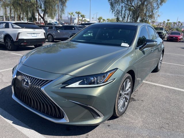 2020 Lexus ES 300h