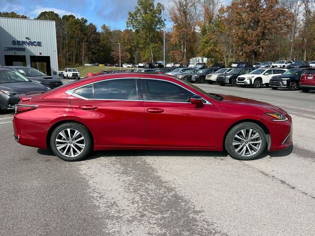 2020 Lexus ES 300h