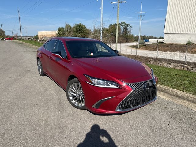 2020 Lexus ES 300h Luxury