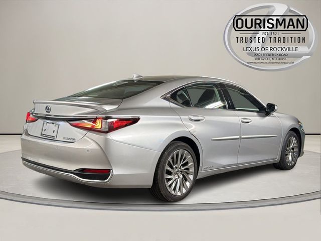 2020 Lexus ES 300h Luxury