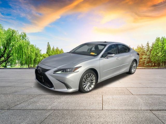 2020 Lexus ES 300h Luxury