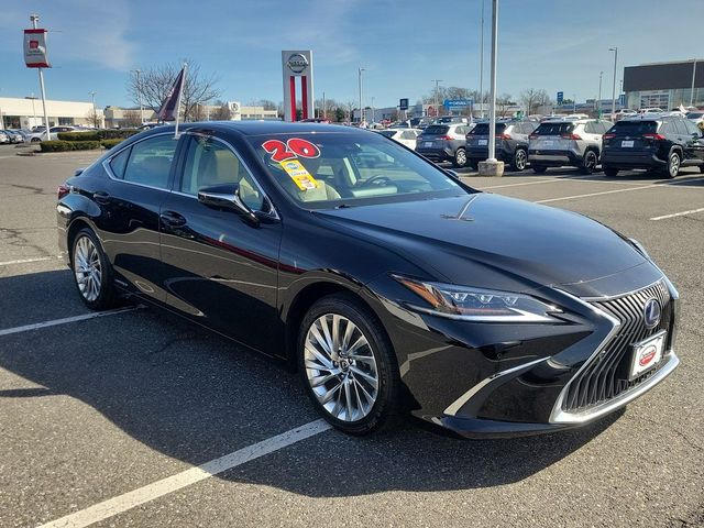 2020 Lexus ES 300h Ultra Luxury