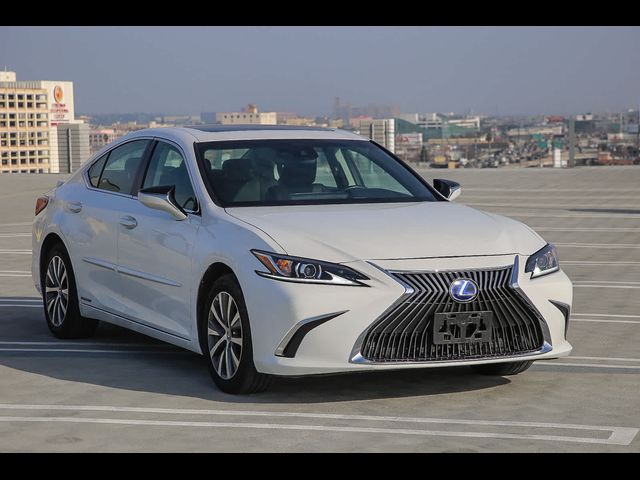 2020 Lexus ES 300h