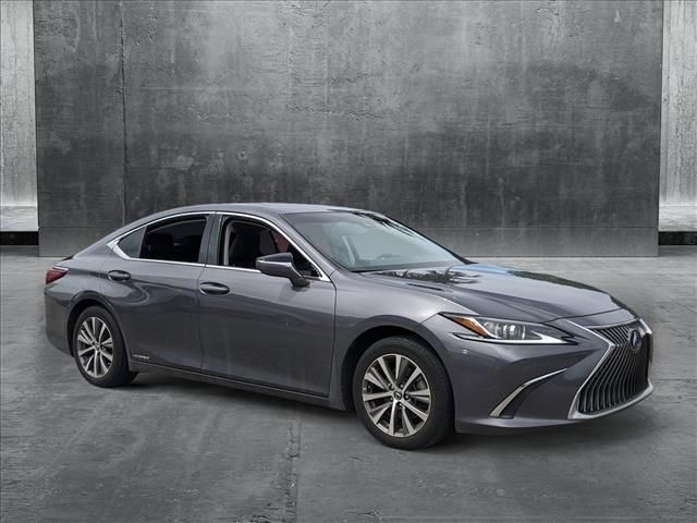 2020 Lexus ES 300h