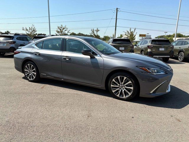 2020 Lexus ES 300h