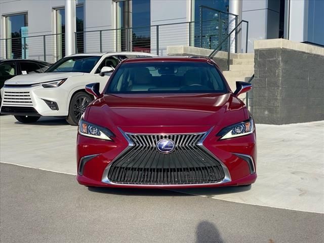 2020 Lexus ES 300h