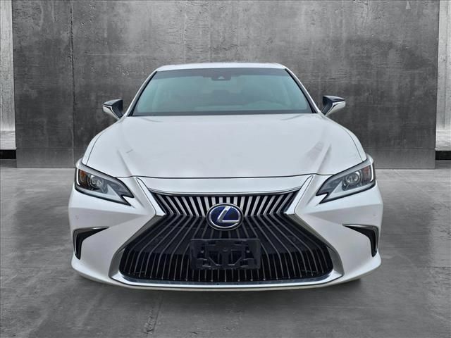 2020 Lexus ES 300h