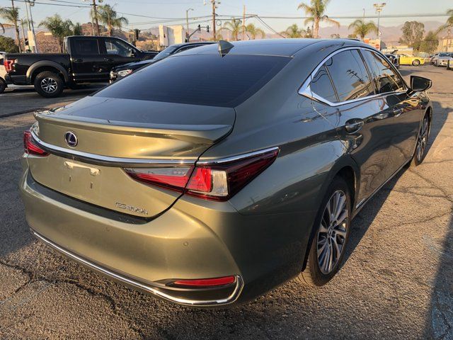 2020 Lexus ES 300h