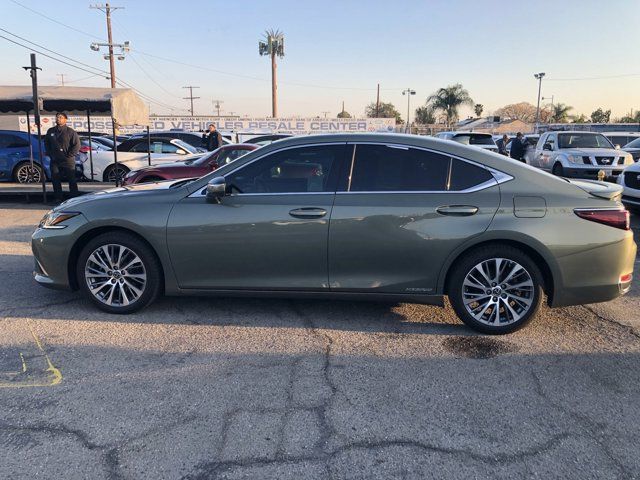 2020 Lexus ES 300h