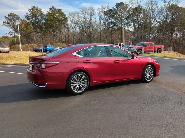 2020 Lexus ES 300h