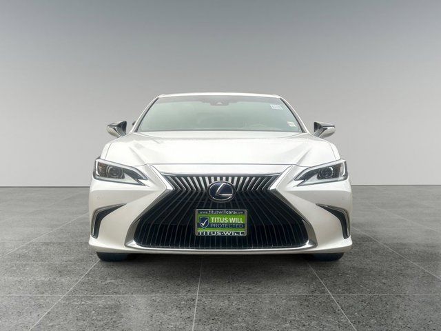 2020 Lexus ES 300h Luxury