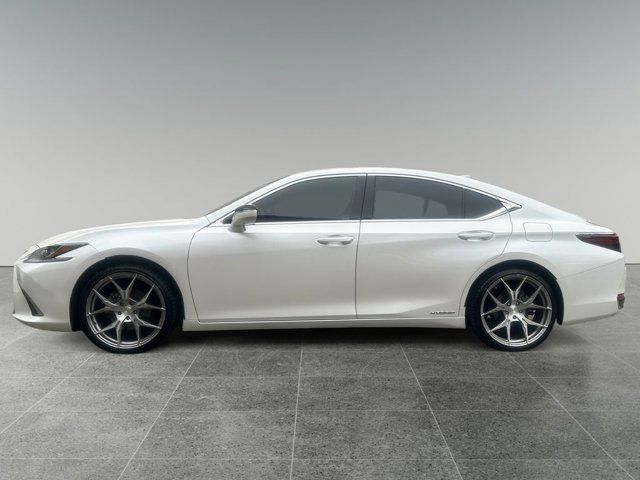 2020 Lexus ES 300h Luxury