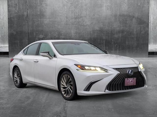 2020 Lexus ES 300h Luxury