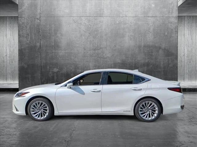 2020 Lexus ES 300h Luxury