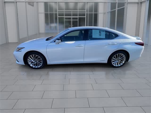 2020 Lexus ES 300h Luxury