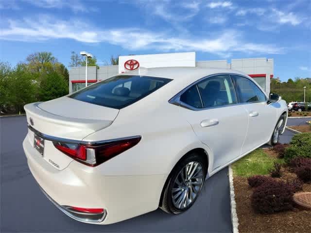 2020 Lexus ES 300h Luxury