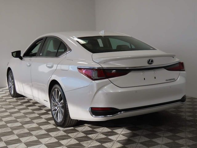 2020 Lexus ES 300h