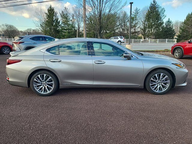 2020 Lexus ES 300h