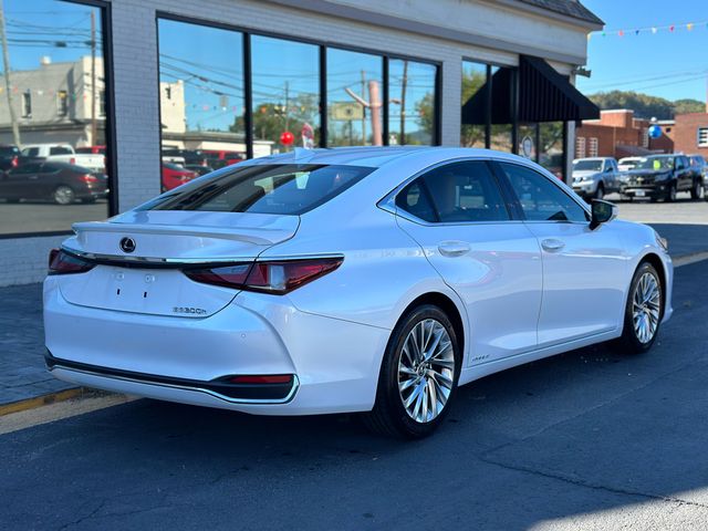 2020 Lexus ES 300h Ultra Luxury