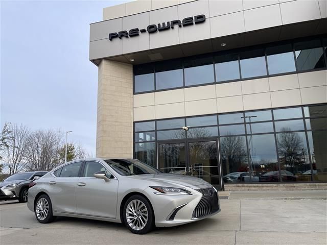 2020 Lexus ES 300h Luxury