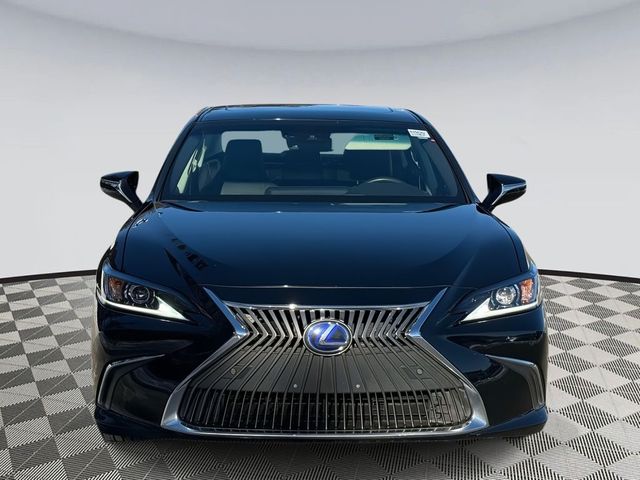 2020 Lexus ES 300h Luxury