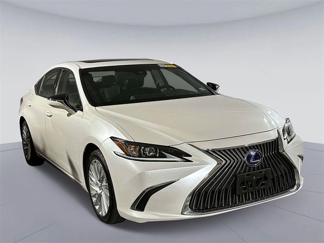 2020 Lexus ES 300h Luxury