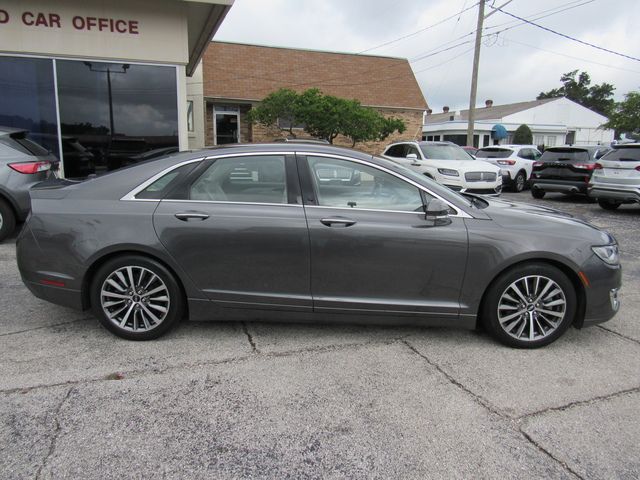 2020 Lincoln MKZ Standard