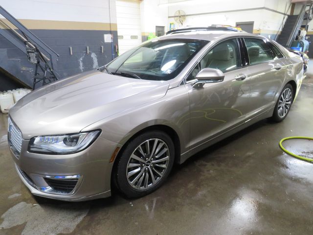 2020 Lincoln MKZ Standard