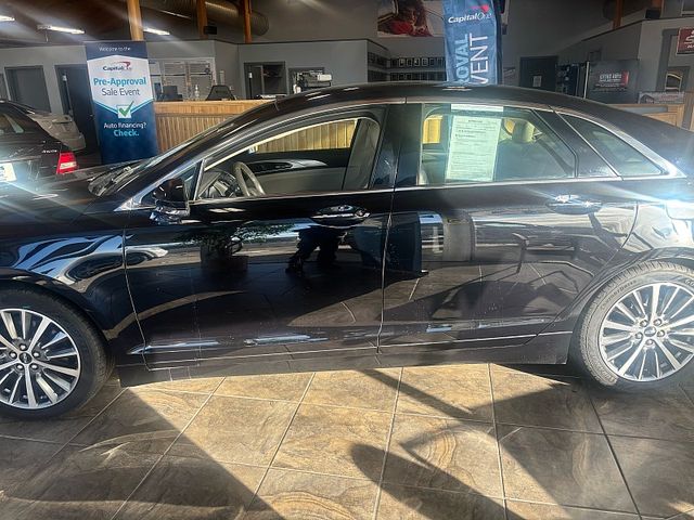 2020 Lincoln MKZ Hybrid Standard