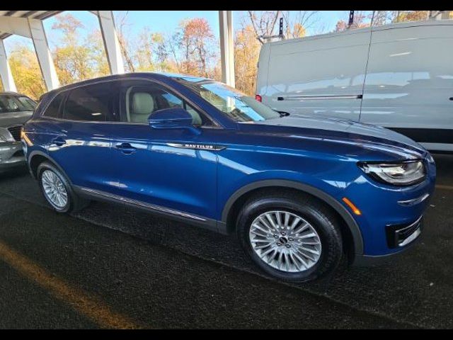 2020 Lincoln Nautilus Standard