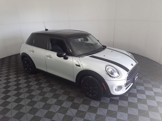 2020 MINI Cooper Hardtop Base