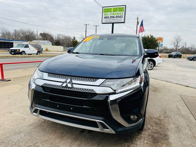 2020 Mitsubishi Outlander SE