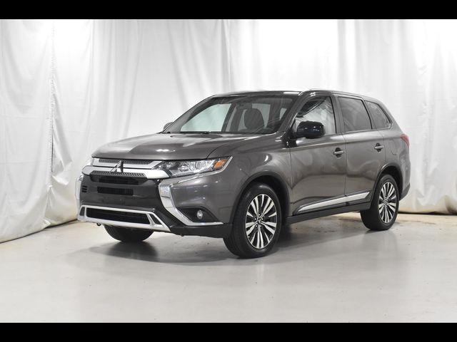 2020 Mitsubishi Outlander ES