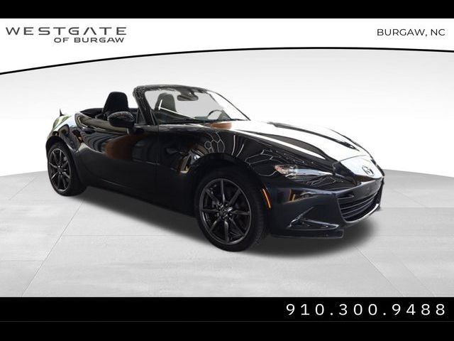 2020 Mazda MX-5 Miata Sport