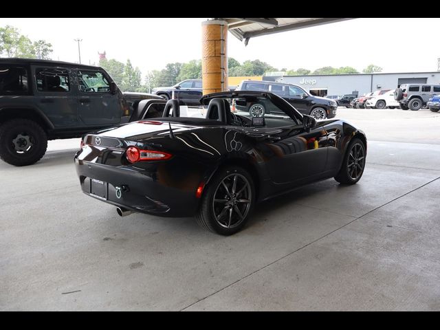 2020 Mazda MX-5 Miata Sport