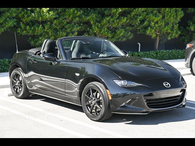 2020 Mazda MX-5 Miata Sport