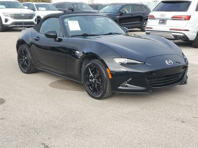 2020 Mazda MX-5 Miata Sport