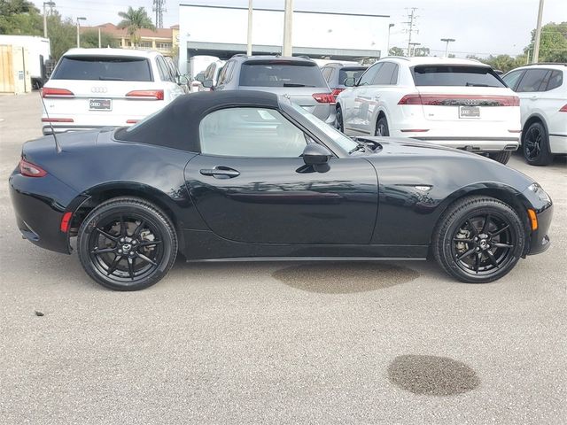 2020 Mazda MX-5 Miata Sport