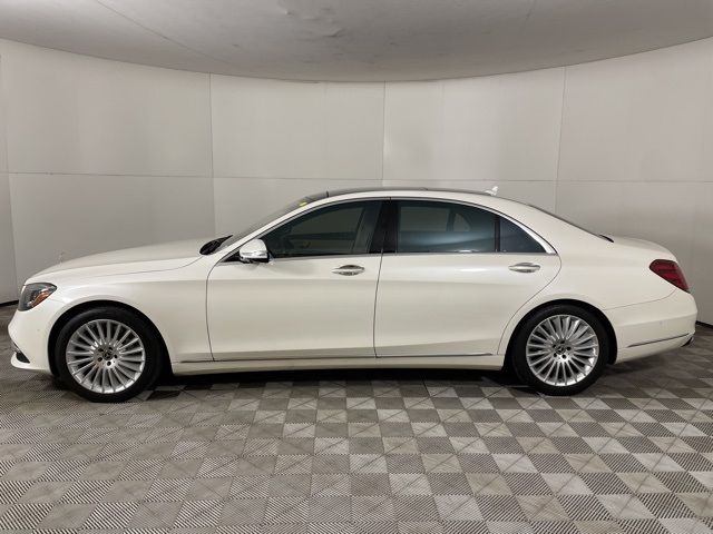 2020 Mercedes-Benz S-Class 560