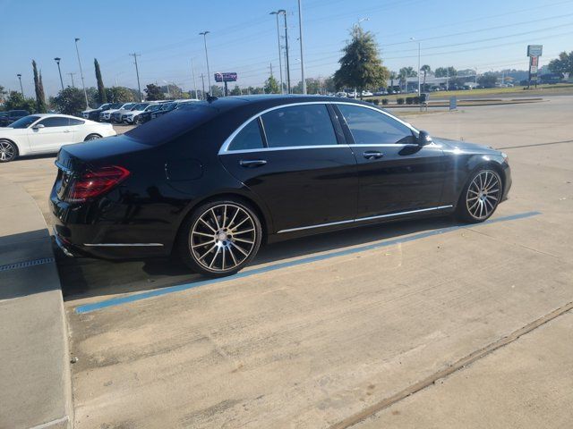 2020 Mercedes-Benz S-Class 560