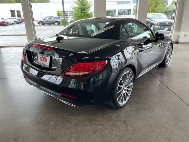 2020 Mercedes-Benz SLC 300