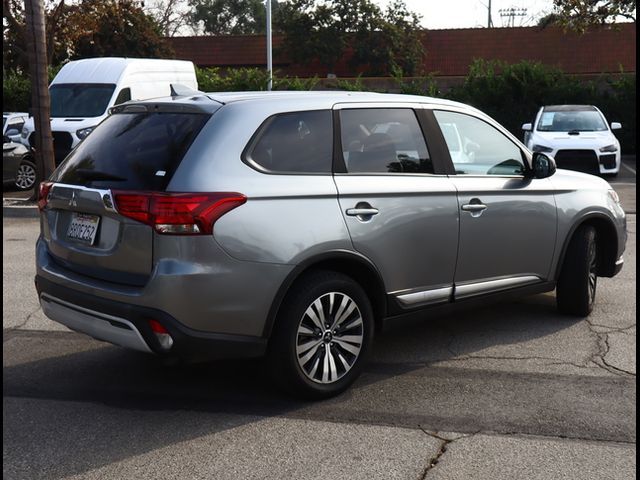 2020 Mitsubishi Outlander ES