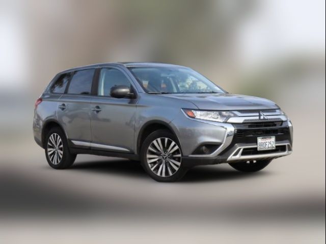 2020 Mitsubishi Outlander ES