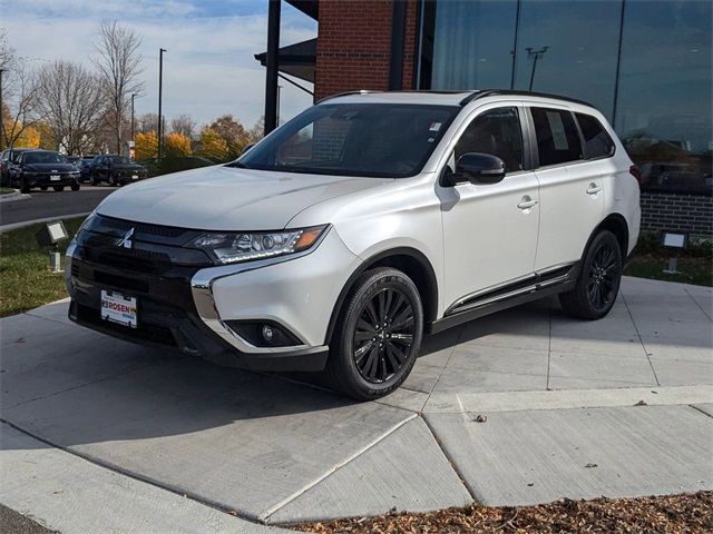 2020 Mitsubishi Outlander LE