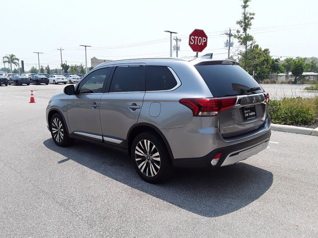 2020 Mitsubishi Outlander 