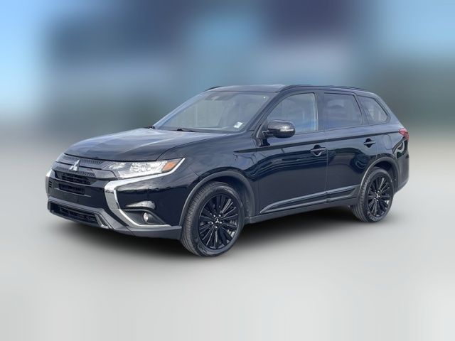 2020 Mitsubishi Outlander LE