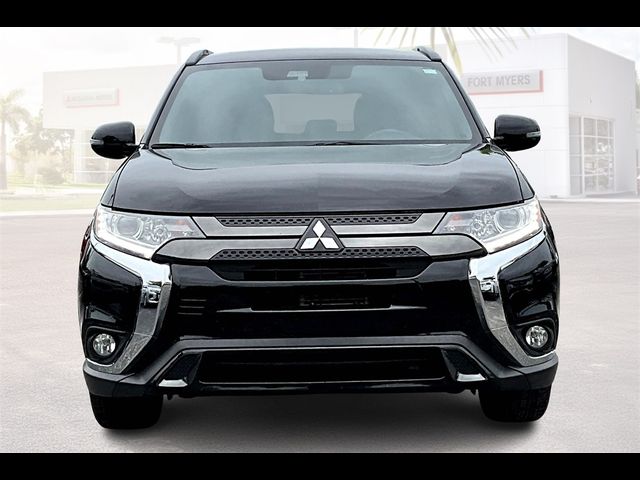2020 Mitsubishi Outlander LE