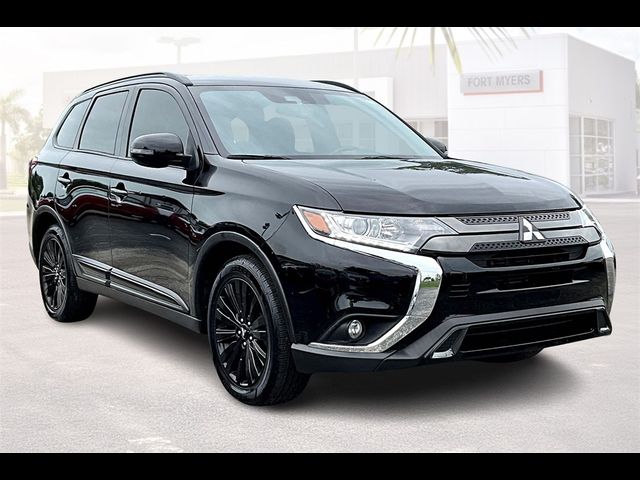 2020 Mitsubishi Outlander LE